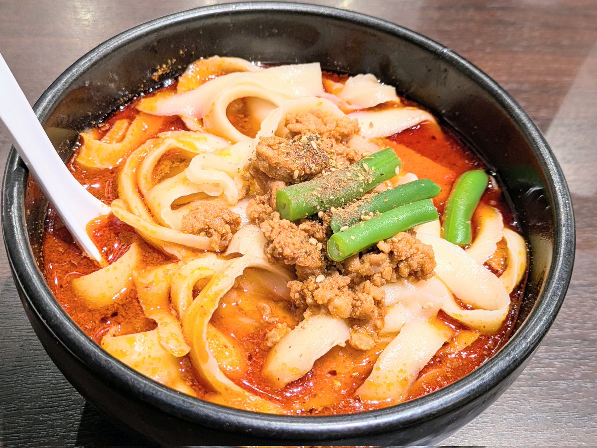 pastime6171's tweet photo. 最近食べて美味かった麺類🍜
①源来酒家　麻婆麺
②張家　麻辣刀削麺
③舎鈴　ラーメン
④舎鈴　つけ麺
舎鈴はつけ麺しか食べたことなく
初めてラーメンいただいたけど
好みでした
また食べたい
①②は別格！ https://t.co/1gIIglGdoG