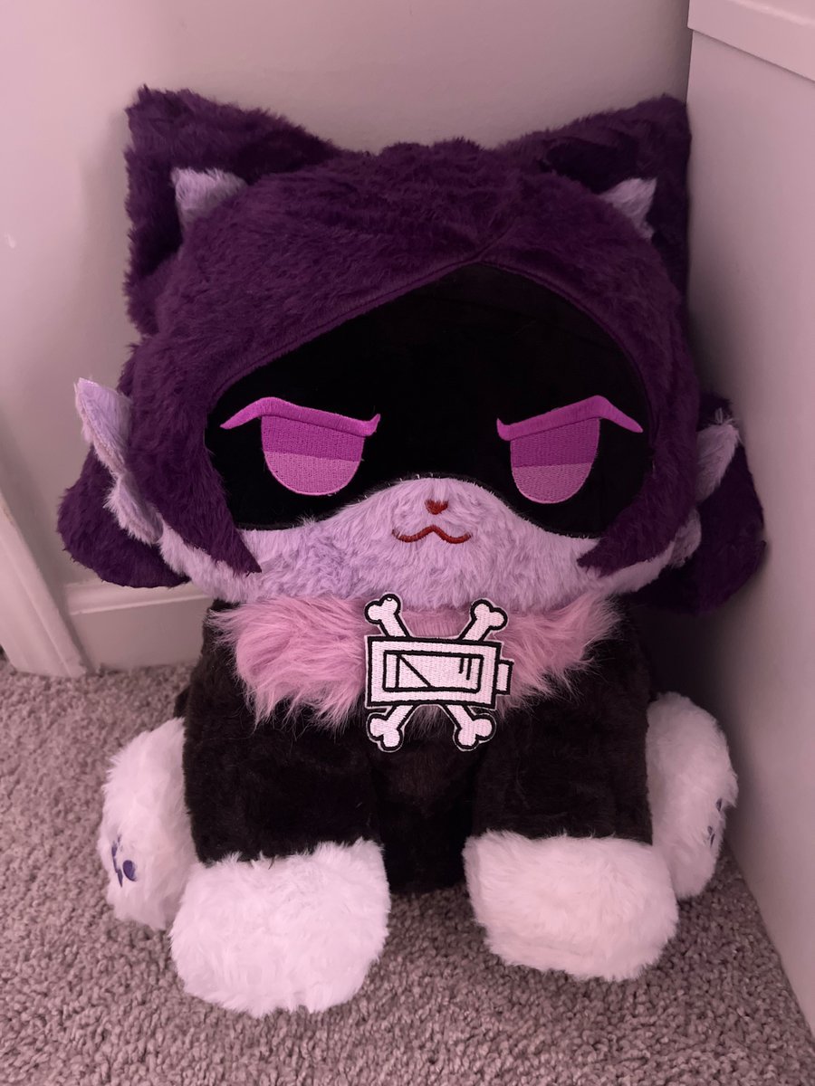 fig_cooki's tweet photo. MY BABY IS HOME
#murderdrones #uzidoorman #uzimeow #silly https://t.co/0NqJJLT4Sj