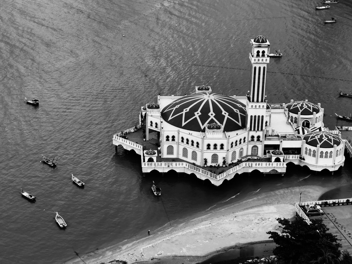 New Drop 

Eid al-Fitr 2025

Floating Mosque, 

Tanjung Bungah, Penang, Malaysia

Free Mint for 24hrs
