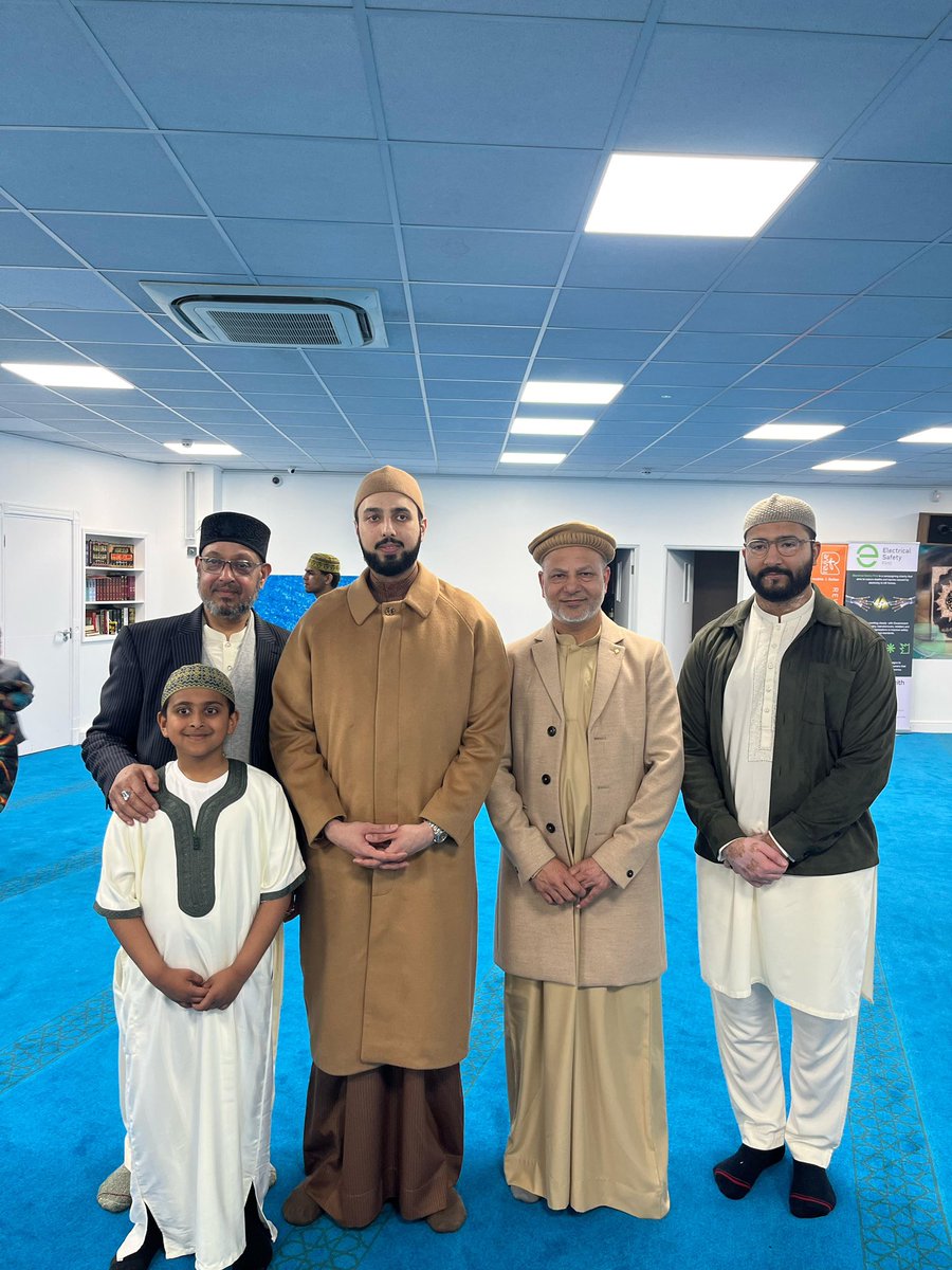 HammadQadriMQI's tweet photo. Shaykh Hammad Mustafa al-Madani al-Qadri attended the Minhaj-ul-Quran International Greater London Centre for Eid al-Fitr prayer.

Shaykh Hammad Mustafa Qadri led the congregation in Eid Salah and wished all participants a Happy and Joyous Eid.

#EidMubarak #Eid #Mubarak #HammadQadriMQI #HMQ
