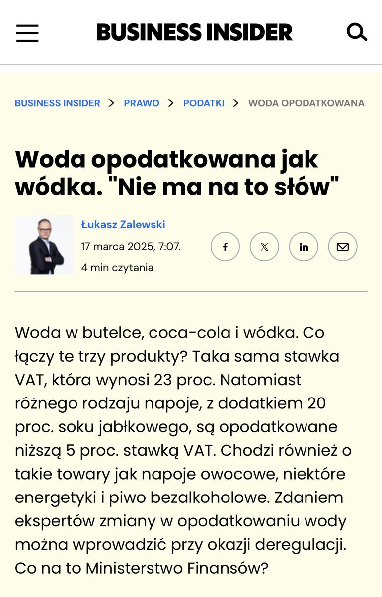 Woda mineralna ma naliczany podatek VAT 23%. Podczas gdy cukier w płynie (napoje kolorowe z cukrem) ma VAT o 18% niższy, czyli ma VAT 5%. Czyli na półce są tańsze dla konsumenta albo producent zarabia na nich więcej.

O zdrowie tu chodzi 🤔

businessinsider.com.pl/prawo/podatki/…