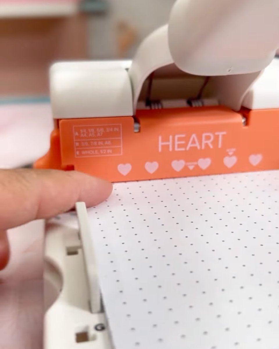 wermemorykeeper's tweet photo. 💗@ivypinkmade created the cutest heart-shaped binding holes with the Multi-Cinch Heart Cartrdige Insert for an extra touch of charm! Who else is obsessed with unique bookbinding details? 🙋‍♀️  #WeRMakers #BookBinding #MultiCinch #MakeItWithWeR #InternationalCraftMonth https://t.co/kXij8LFBCt
