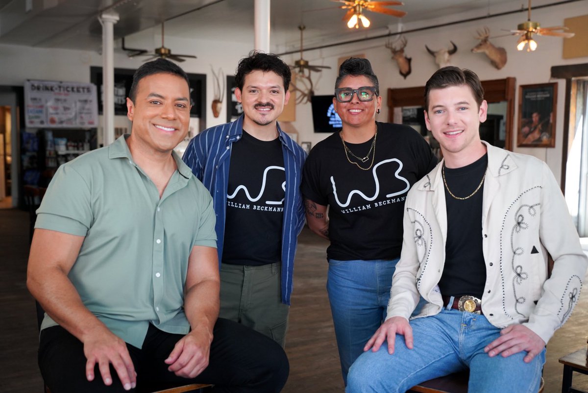 ChrisSaldana's tweet photo. Heading home to support Del Rio is always a blast. Sat down for a one on one interview w/ @TheWillBeckmann, who’s also from Del Rio. His music is blowing up. Follow him and listen to his songs. Having my dad there was a blessing. #DelRio #WilliamBeckmann https://t.co/bBwaVDlpuo