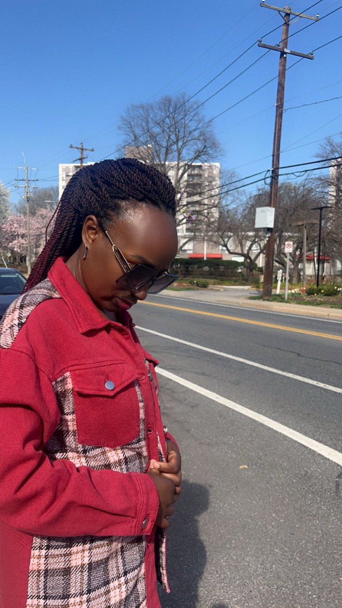 HopeJudith9's tweet image. Spring has officially sprung! I'm now sure the new season is here, bringing with it warmth, blooming flowers, and endless possibilities! Wishing you warm and sunny days ahead!