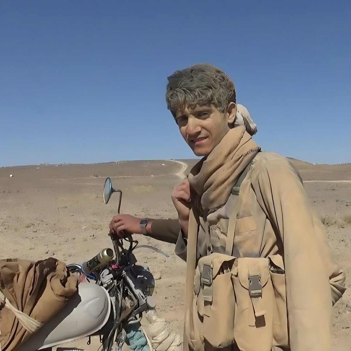 لكم أيها الأحرار لكم أيها الأنصار
لكم ياسادة المجاهدين وقدوة المؤمنين لكم من الله السلام ولكم منا كل الإحترام والتقدير نبعث لكم تهنئة تشهدهاملائكة السماء ويسمعهاسكان الأرض ويغتاظ منهاطواغيت العصر وتهتز لها عروش المستكبرين
عيد مبارك لكم ولقائدنا العظيم وللأمة المجاهدة
#عيدكم_مبارك