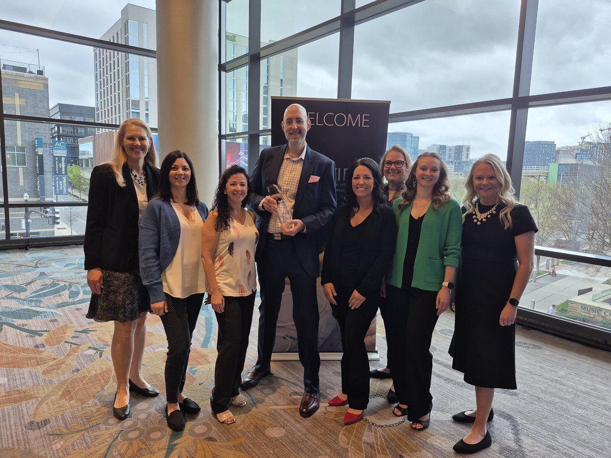 Dana B. Kanfoush (@danabkanfoush) on Twitter photo So fortunate to have <a href="/LessneVIR/">Mark Lessne, MD</a> give the Shari Ulman Gold Medal lecture to kick off <a href="/AVIRnews/">AVIR</a> 34th Annual Meeting in conjunction with <a href="/SIRspecialists/">Society of Interventional Radiology</a> #AVIR25NASH #SIR25NASH
#NashVegas So fortunate to have <a href="/LessneVIR/">Mark Lessne, MD</a> give the Shari Ulman Gold Medal lecture to kick off <a href="/AVIRnews/">AVIR</a> 34th Annual Meeting in conjunction with <a href="/SIRspecialists/">Society of Interventional Radiology</a> #AVIR25NASH #SIR25NASH
#NashVegas
