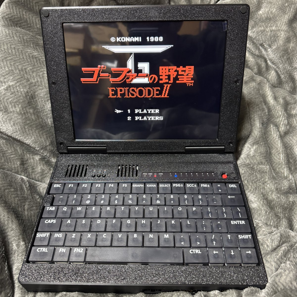 tokoyan's tweet photo. OneChipBookキターン‼️
参考までに当方のファーム書き込み環境
①OSはWin10 Pro
②プログラマーはQuartus Prime Standard 23.1に入ってたもの
③USB Blasterは②に入ってたドライバで認識
#OneChipBook #MSXBOOK https://t.co/Rgvv0LvPwY