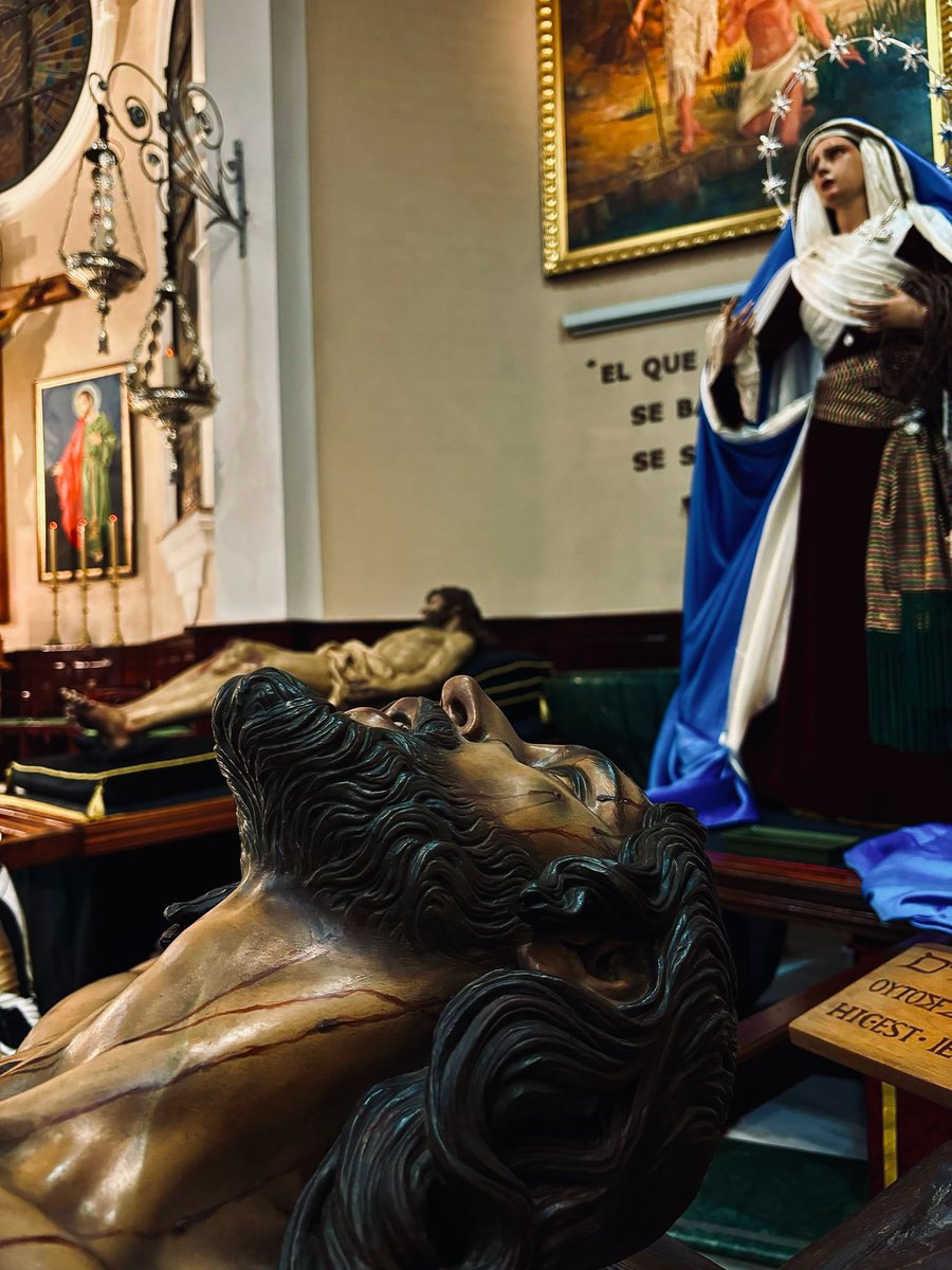 Hermandad del Yacente tweet media