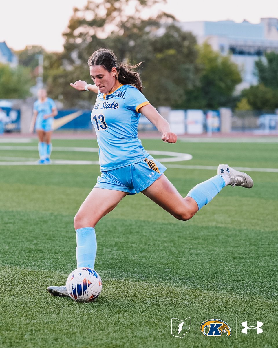 Join us in wishing freshman defender, Allison Collins, a Happy Birthday!🎂 🎉

We hope you have a WONDERFUL day Allison! 🥳 🎈

#GoFlashes⚡️