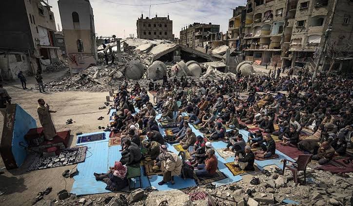 Ey şanlı Filistin Zulüm altında mahsun geçirdiğin son bayram olsun son bayram olsun ki bizimde bayramımız bayram olsun
#RamazanBayramı