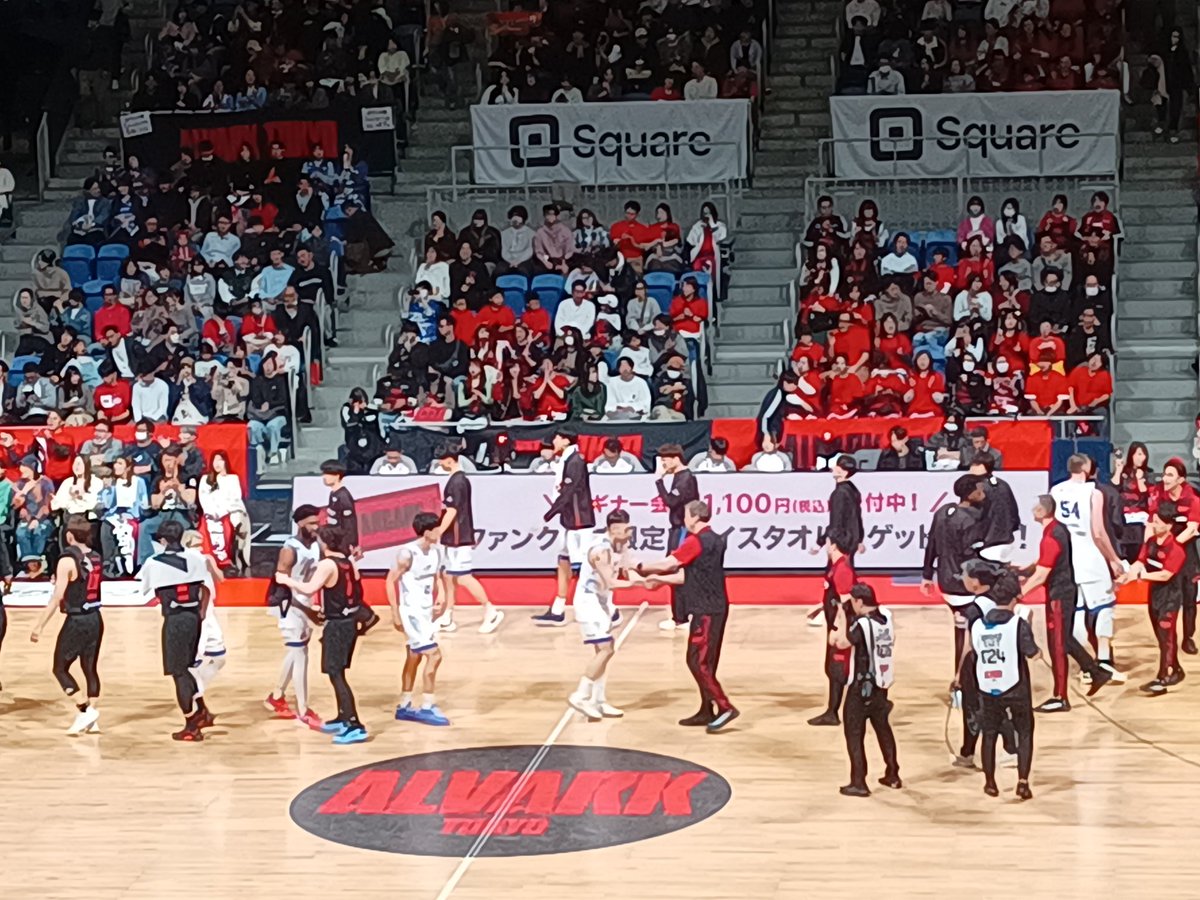 SAISON_1041's tweet photo. 今日はＢリーグ観戦行ってきました～。
「2Q終了時点で17点ビハインド」から逆転出来るんだねぇ～。

脳汁ドバドバ出ましたわ。超楽しかった！ https://t.co/3NvRwREC51