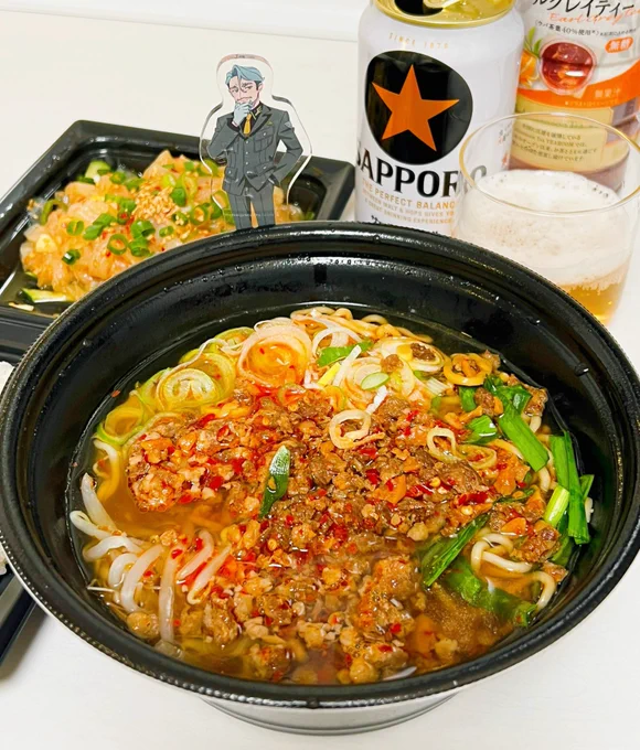 おじさん、台湾ラーメンだよカンパーイ 