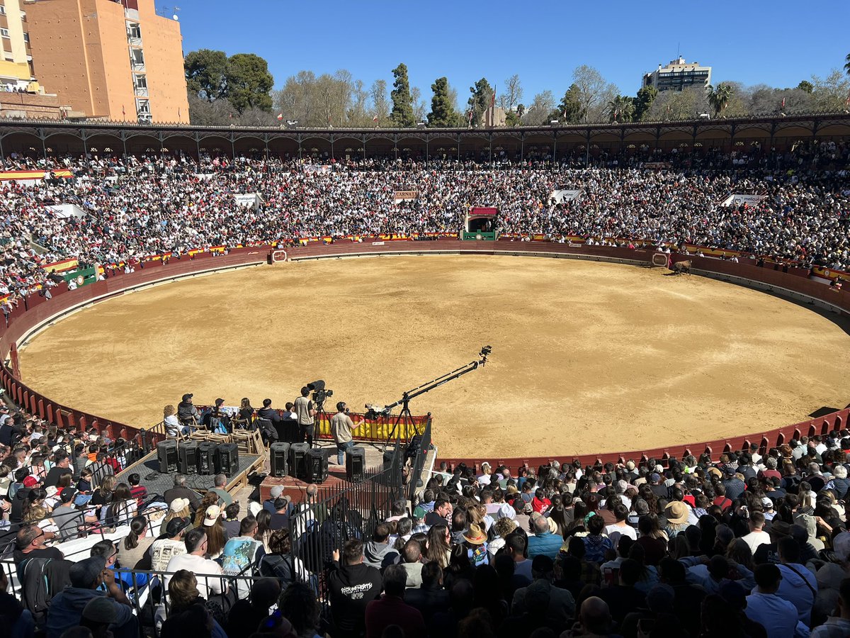 Llenazo espectacular en Castellón para el concurso de recortes