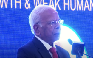 FROM PBC'S DIALOGUE ON THE ECONOMY
youtube.com/watch?v=Ta3l4j…
Pakistan lags behind India and Bangladesh in human capital   development due to weak governance, poor management, dysfunctional   institutions, and poor public service.

The lack of access to basic services has led to