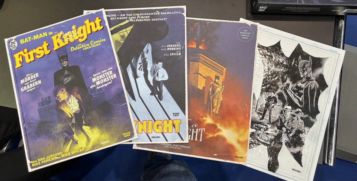 thedanjurgens's tweet image. From the Leipzig Book Fair: Panini Germany’s debut of a hardcover, 4-book, slipcase edition of the BAT-MAN: FIRST KNIGHT project that artist Mike Perkins and I collaborated on. Complete with an artist’s edition that highlights his work in black and white!