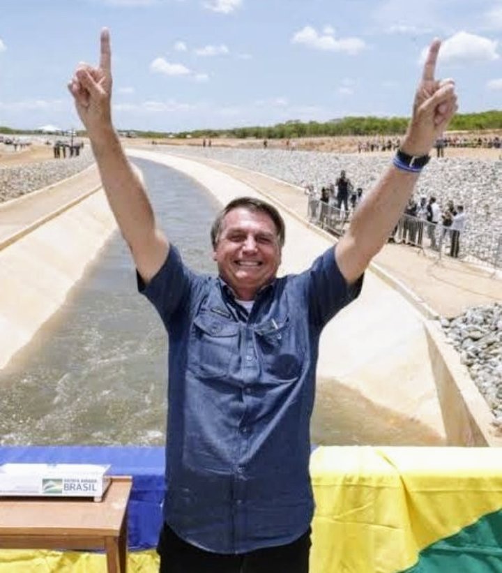 DIZEM QUE 55 MILHÕES DE VOTOS BOLSONARO NUNCA MAIS CONSEGUIRÁ . 
VOU TESTAR UMA COISINHA RAPIDINHO AQUI .

QUEM AQUI VOTARIA NO BOLSONARO NOVAMENTE ?
