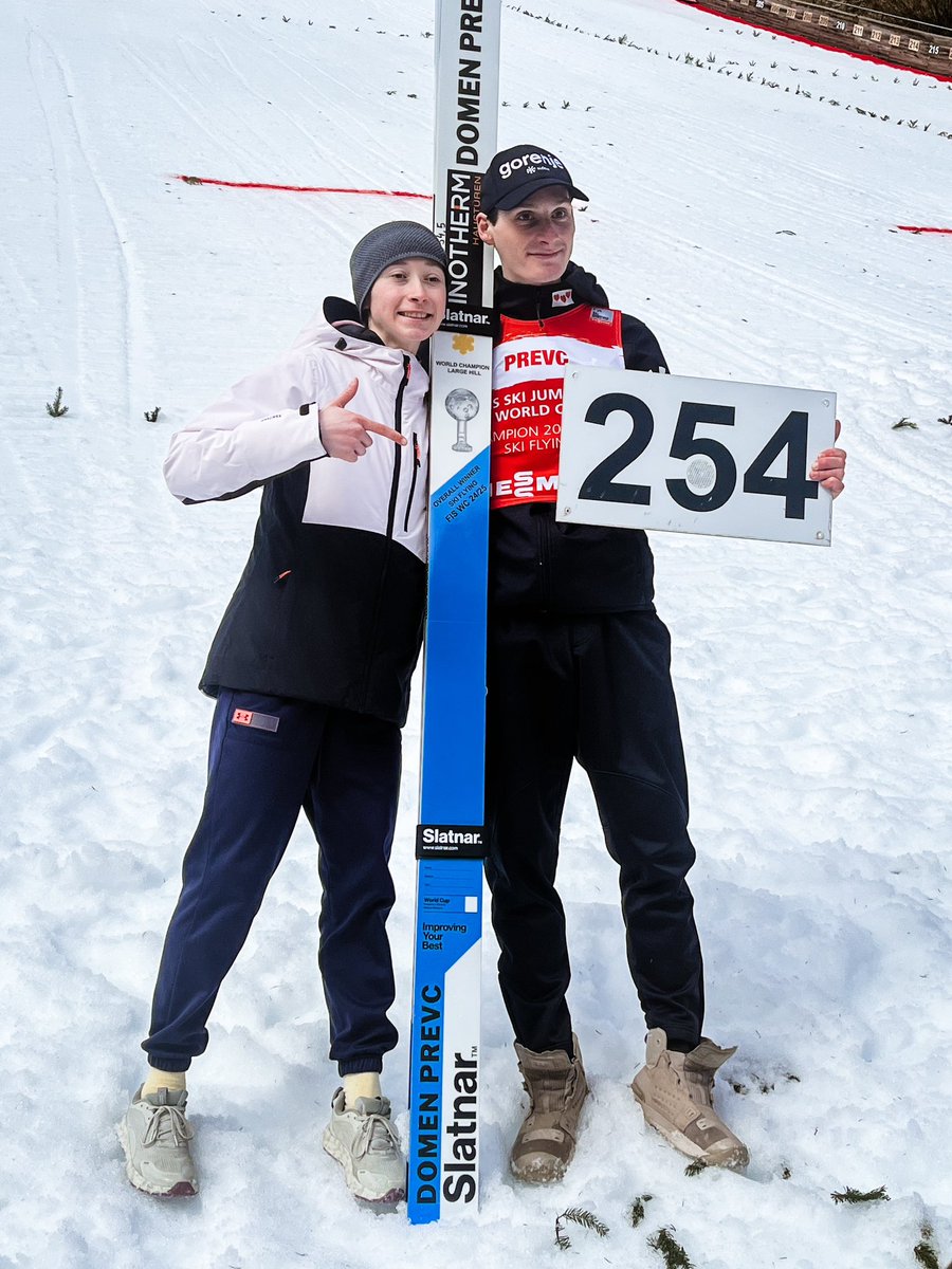 Two World Records in one photo 🚀🚀

#fisskijumping #worldcupplanica