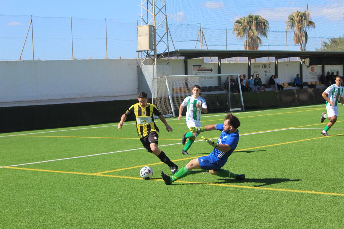 Final 1ª parte en el Municipal Salva Sevilla de Berja 

Berja c.f  3
Las norias c.f.  1 

#vamosberja