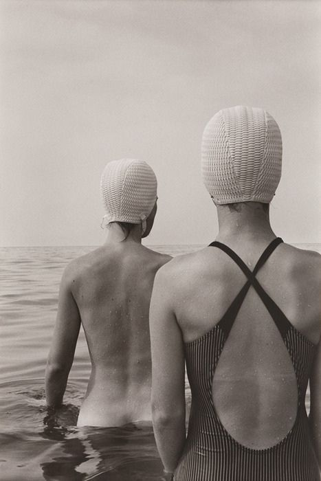 Sunday
© André Gelpke, “Sylt“, 1980 https://t.co/oKupScl8Ds