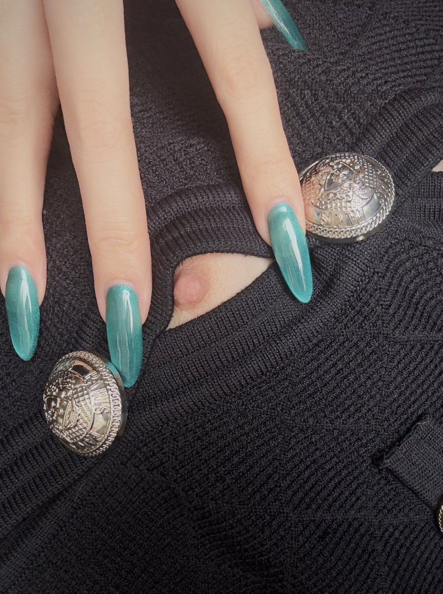 黄推福利内容 - 維他命B的精彩图片 福利姬維他命B分享的黄推图片2 - 网红私拍内容