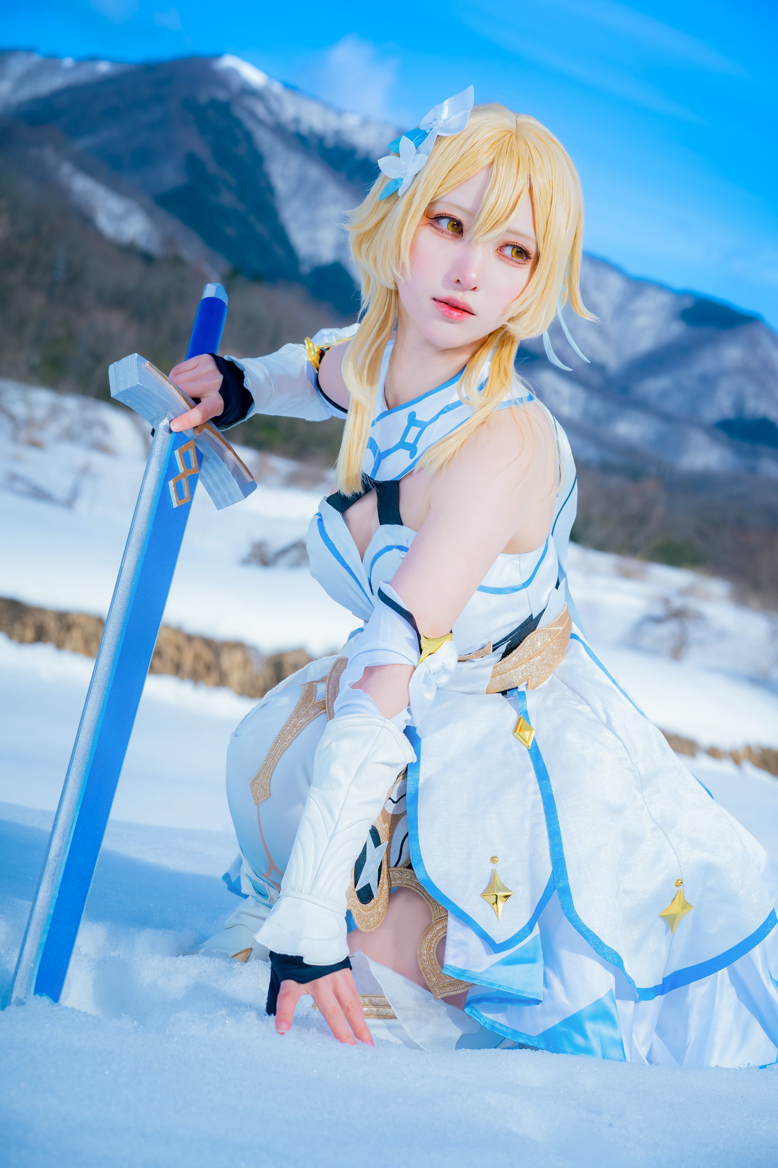 cosplay lumine genshin impact