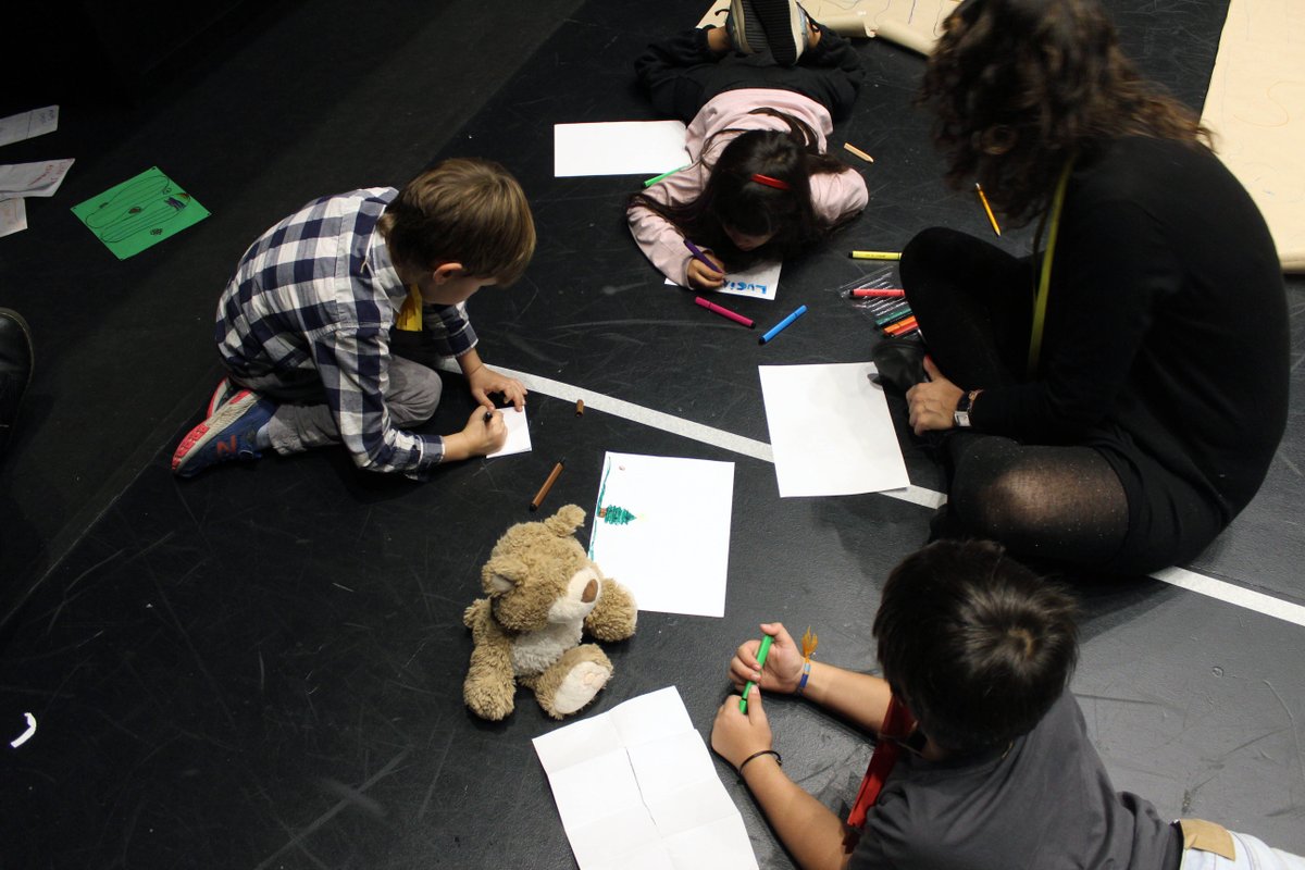 Desde el #Dramático, junto a #Mico y #PlenaInclusión, ofrecemos un programa de talleres de conciliación familiar, para que mientras tú disfrutas del espectáculo, tus peques puedan jugar y aprender. ¡Inscríbete!

📅 13 ABR durante #RolandMonAmour
ℹ️ bit.ly/TalleresConcil…