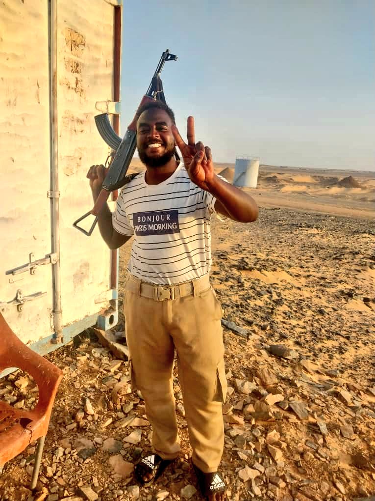 beesting19945's tweet image. المستحيل ليس سوى كلمة تقال من قلوب الضعفاء
كل عام والامة الاسلاميه بالف خير وينعاد علينا بالخير والبركات وربنا يعم الامن والاستقرار بالسودان الحبيب❤🇸🇩