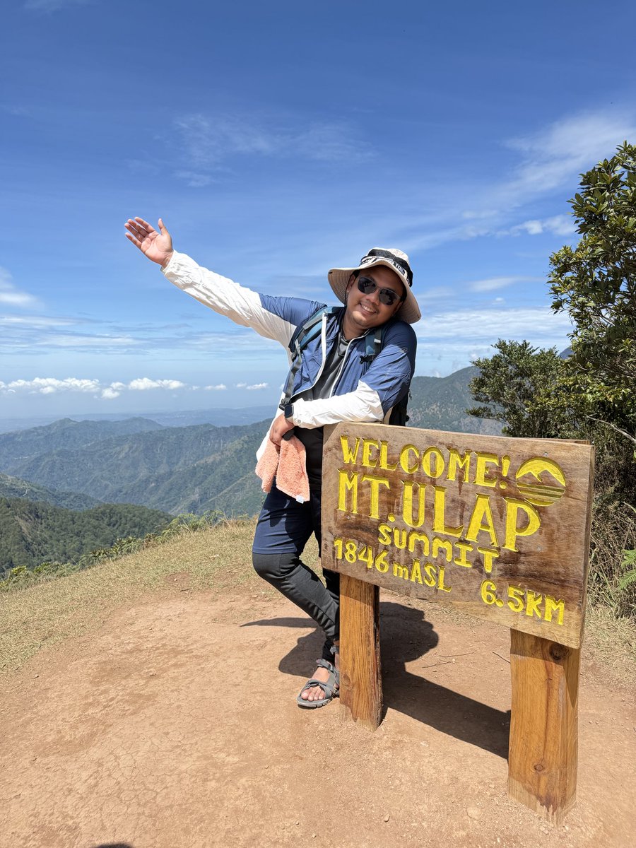 Nachtyow's tweet photo. Collecting memories at Mt. Ulap ❤️ https://t.co/av8Oxej0Z2