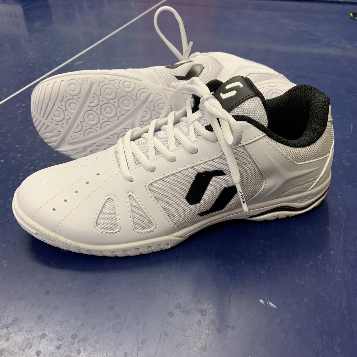 stiga(スティガ) シューズ ライナーIV 45 卓球シューズ (1560022145) stiga(スティガ) シューズ ライナーIV 45 卓球シューズ (1560022145