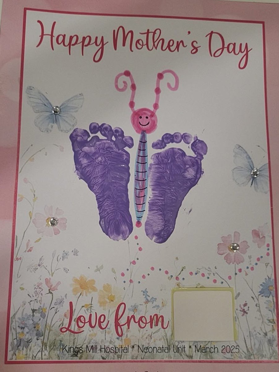 Not only do we have goody bag gifts for the mummies on the unit from Emily Harris Foundation, we also have these beautiful cards for each family 💜🥰