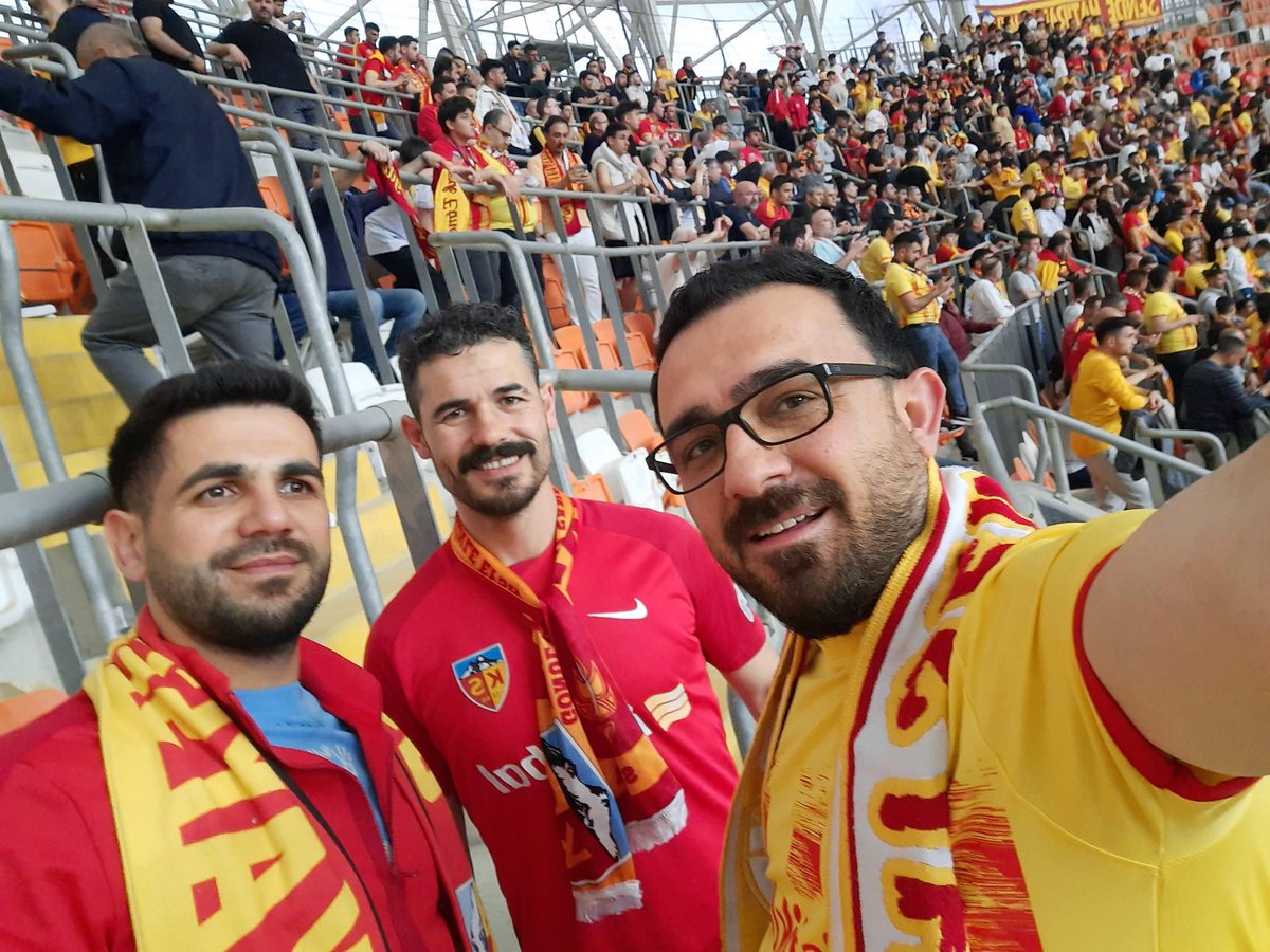Hayırlı bayramlar <a href="/KayserisporFK/">Zecorner Kayserispor</a>  ve <a href="/KapaliKale/">Kapalı Kale</a>  ailesi❤️💛❤️💛