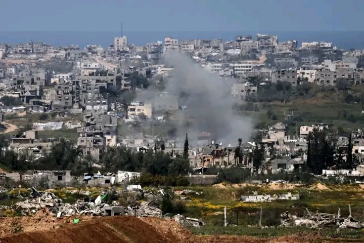TamamSultan2's tweet photo. ‘Eid of Sadness’

Gaza marks festival amid Israeli bombings, lack of food — in pictures. 
Photo Al Jazeera https://t.co/ImKNVHW2AL