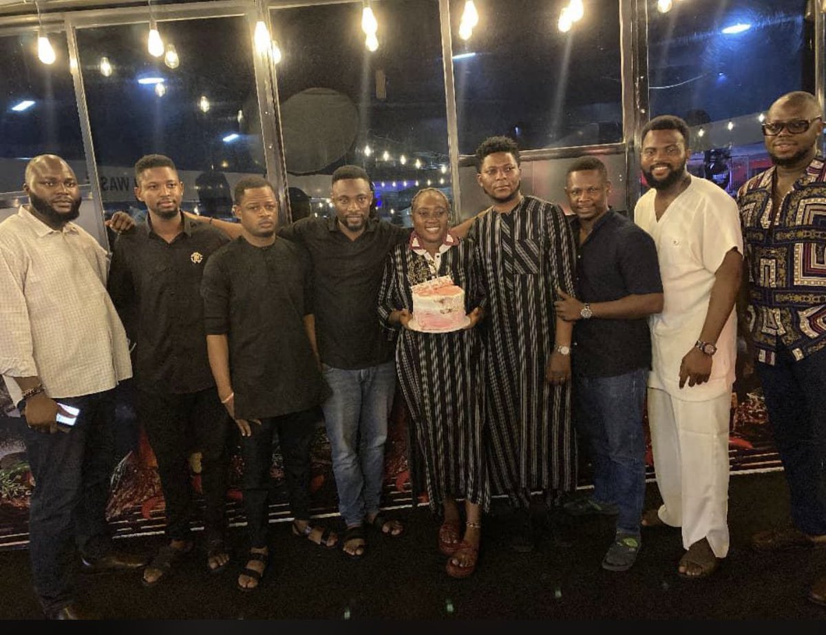 GGSLOGIC's tweet photo. Celebration still in action 
Special appreciation to our boss 🍾🎉🎁

#ShowSomeLoveToMum #EidMubarak #Deborah #MothersDay #Fulani #Uromi #Sultan https://t.co/HwqfvoEAvC