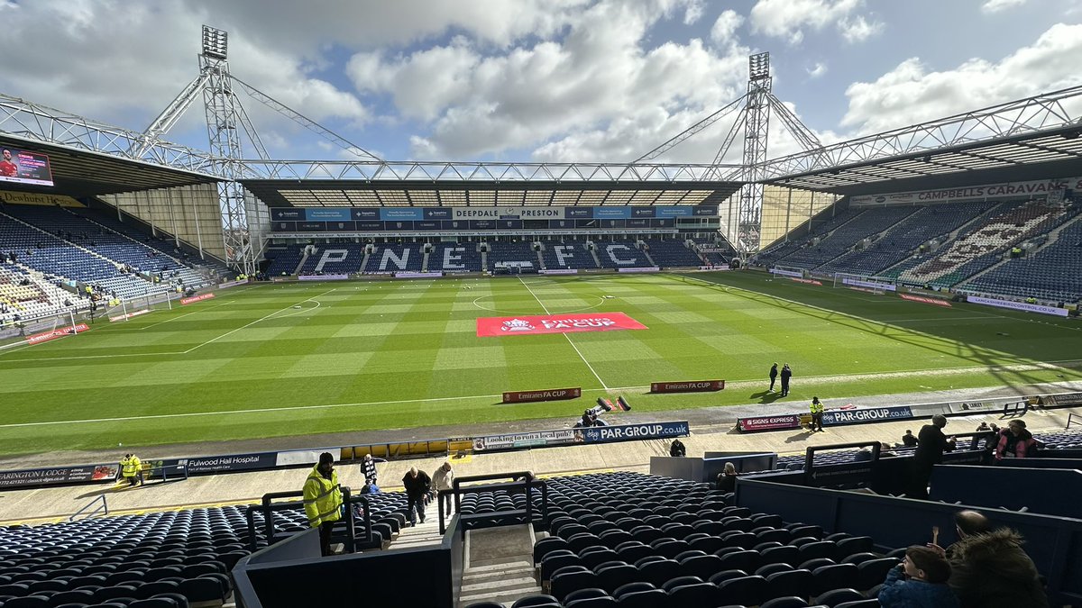Genuinely had a fever all week but it’s definitely changed today 🏆 #pnefc