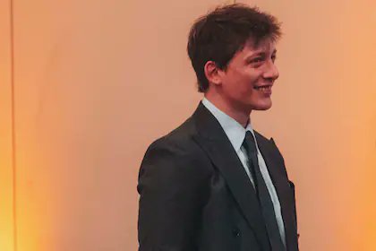halconada's tweet photo. ¿Quiénes conforman la “consultora del poder”?
Con Santiago Caputo como figura más visible, concentran la estrategia política del Gobierno y cajas importantes; empresarios y gobernadores golpean a sus puertas; el rol sobre las empresas privatizables.

Link: https://t.co/SpRW30cKJ3 https://t.co/v6CN3ugTuQ