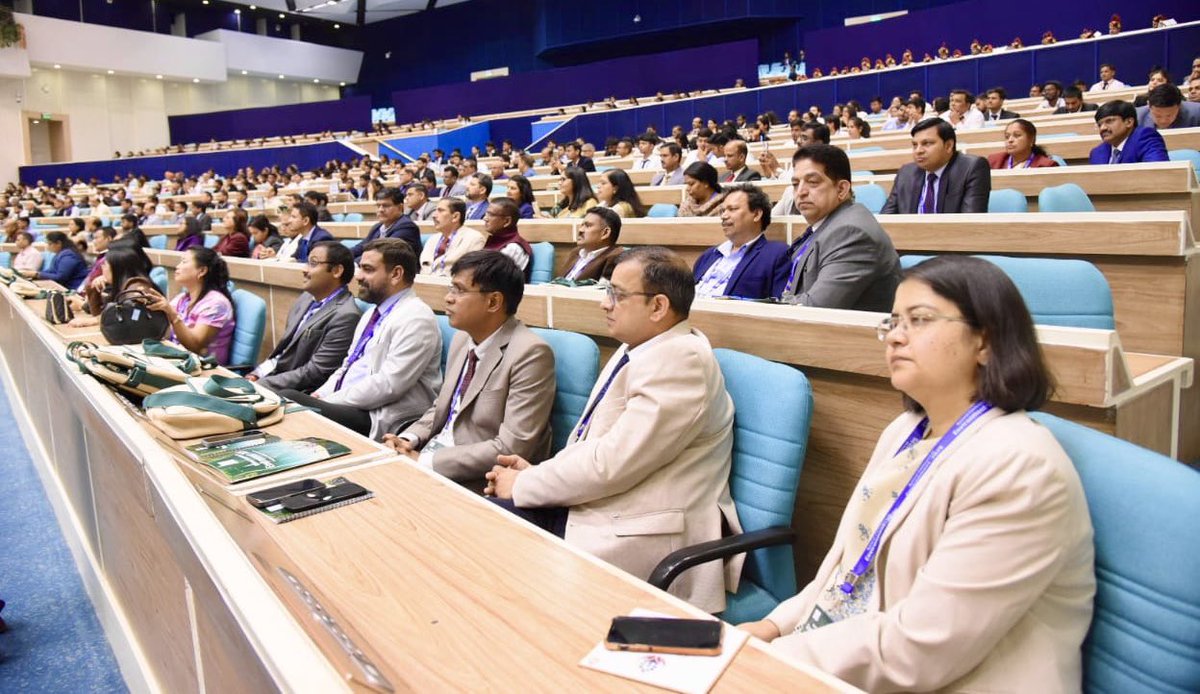 Hon’ble Vice-President, Shri Jagdeep Dhankhar addressed the valedictory session of National Conference on Environment- 2025 at Vigyan Bhawan in New Delhi today. 

#NGT #Environment <a href="/moefcc/">MoEF&CC</a>