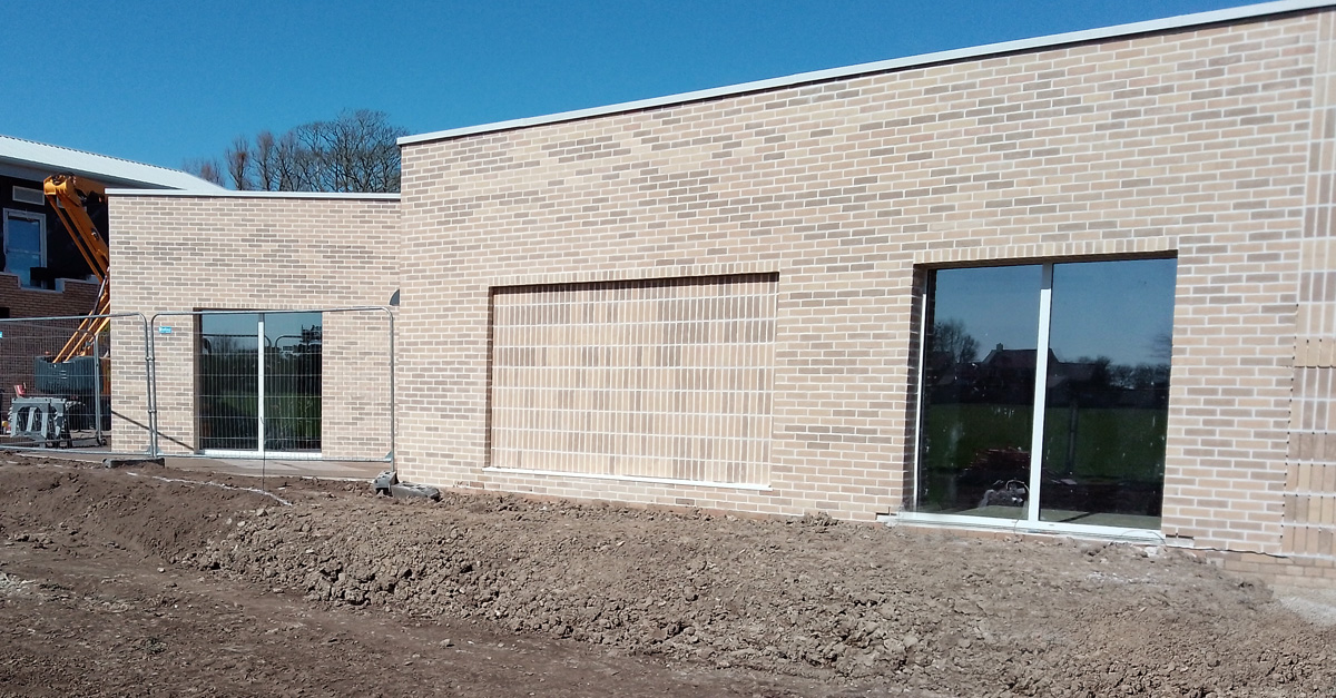 KentStructures's tweet photo. Latest progress at the Maude Community Centre project. The annexe building is now close to completion and handover.  Want to know more about this project? Find details  here: https://t.co/CVaU91qDk6 
#construction #sports  #annexe #newromney #kent https://t.co/EtJxoX7ZZ3
