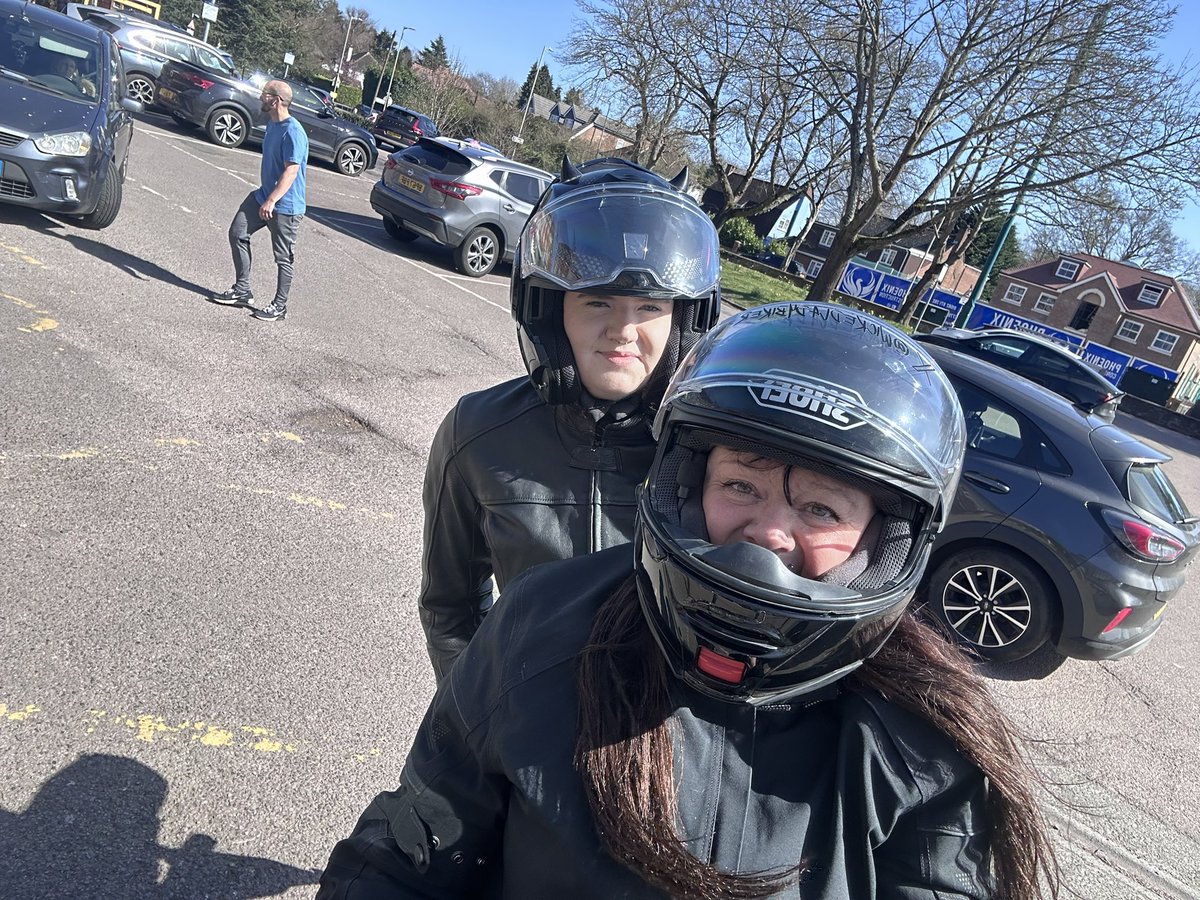 wickedladybiker's tweet image. after my daughter saying she'd never get on the bike (especially when I got knocked off in 2022) ... lo and behold.  She's my first ever pillion 🤩 #preciouscargo #firstbikercoffeestop