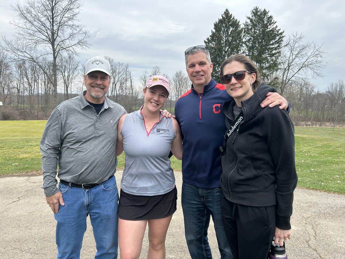 We have the best Lady Knight Golf family!  Coach Harris and the Nagy family supporting alums Larisa Golembiewski’23 (Mount Union) and Ally Siewert ‘21 (College of Wooster) at the Mount Union Invite this weekend.