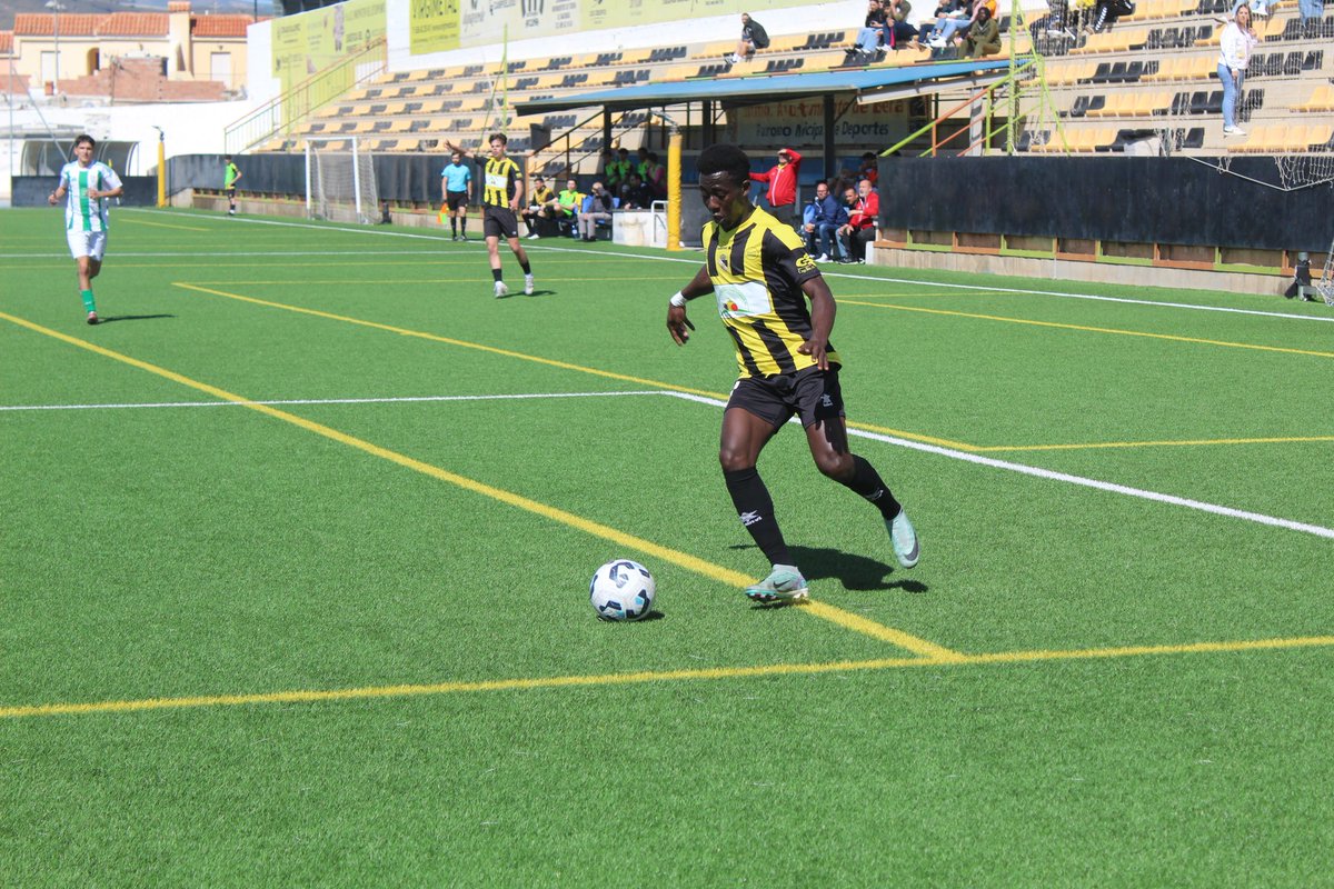 Final en el Municipal Salva Sevilla de Berja 

BERJA CF  5️⃣
LAS NORIAS CF  ️1️⃣