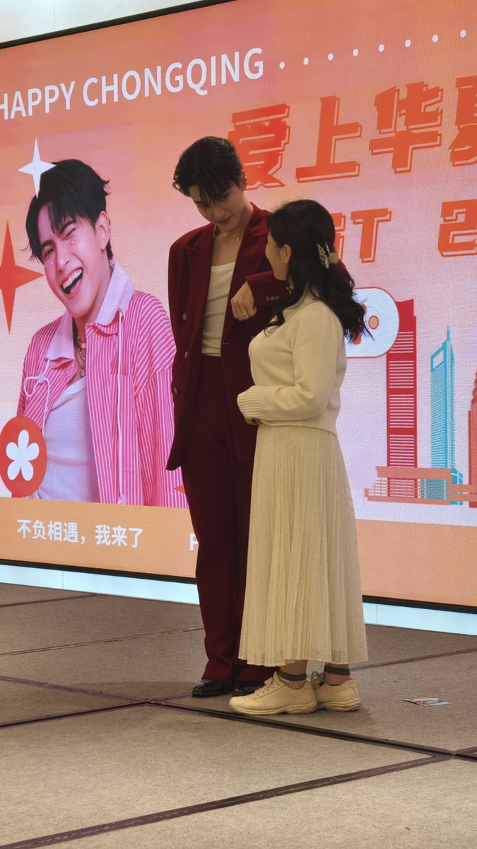Sifei_Sin's tweet photo. 不知道这位是不是日本的太太，我角度不太好，没拍到正脸😂 https://t.co/SUrAiL9PSg