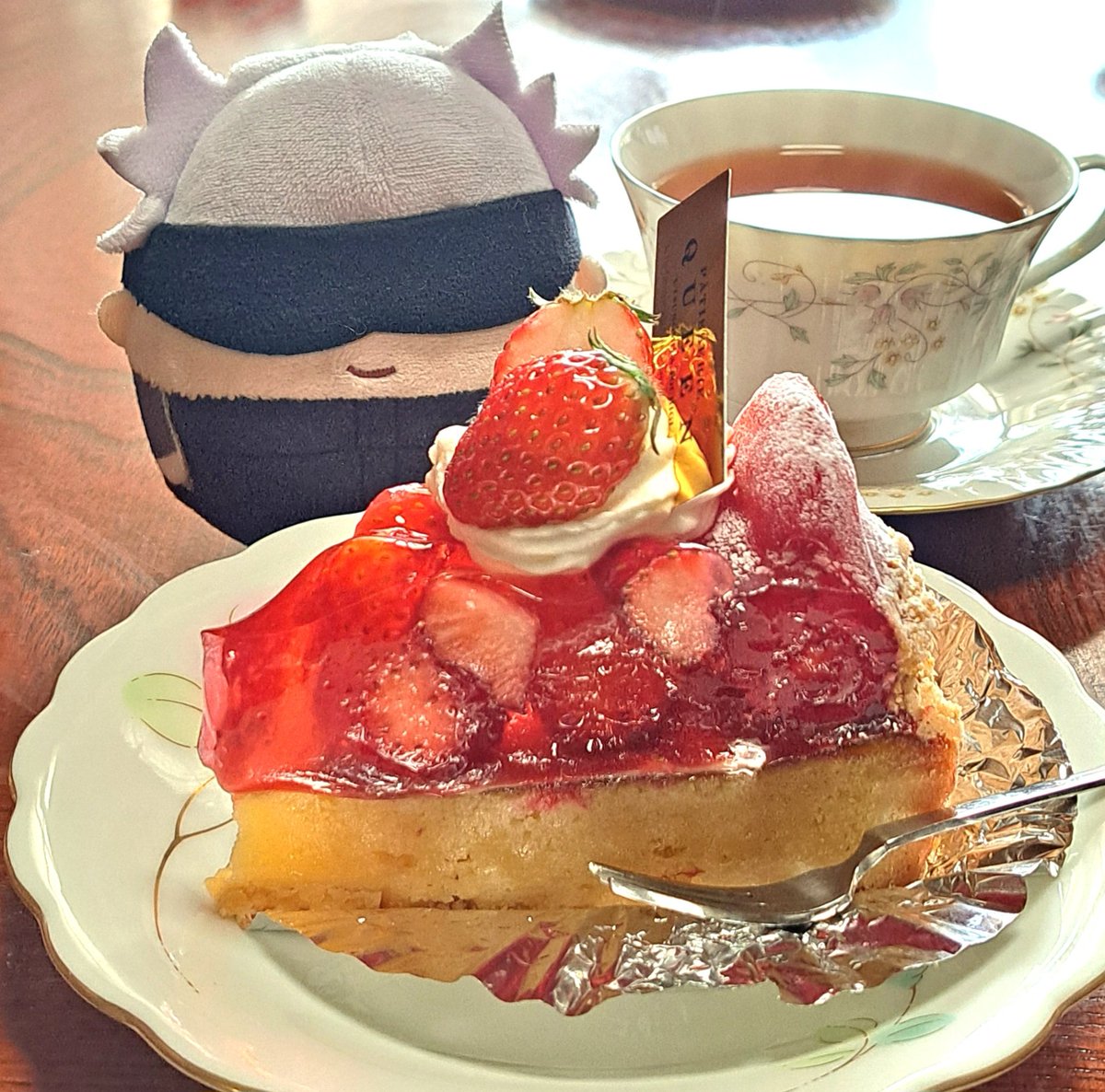 nigottanijiru's tweet photo. ケーキだね、ふわ五🍓 https://t.co/TXbW085CK9