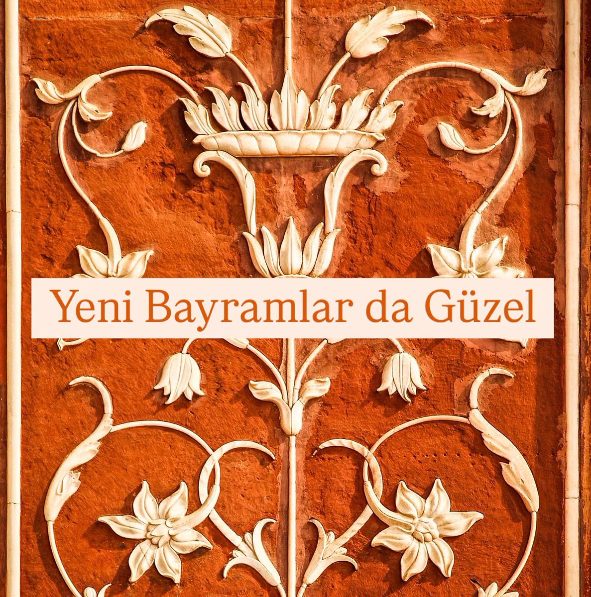 Yeni bayramlar da eski bayramlar kadar güzel. Bu sabah da milyonlarca Müslüman, Itrî’nin tekbiriyle inletti semaları. “Allahuekber” diyerek, mutlak büyüğün önünde secde ederken herkes eşitlendi.

Bayramımız mübarek olsun!
aya.org.tr/yeni-bayramlar…