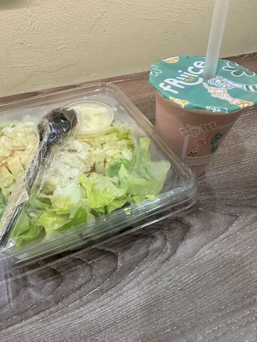 AimerRo29's tweet photo. Makanan besok https://t.co/2ivvu4xMqD