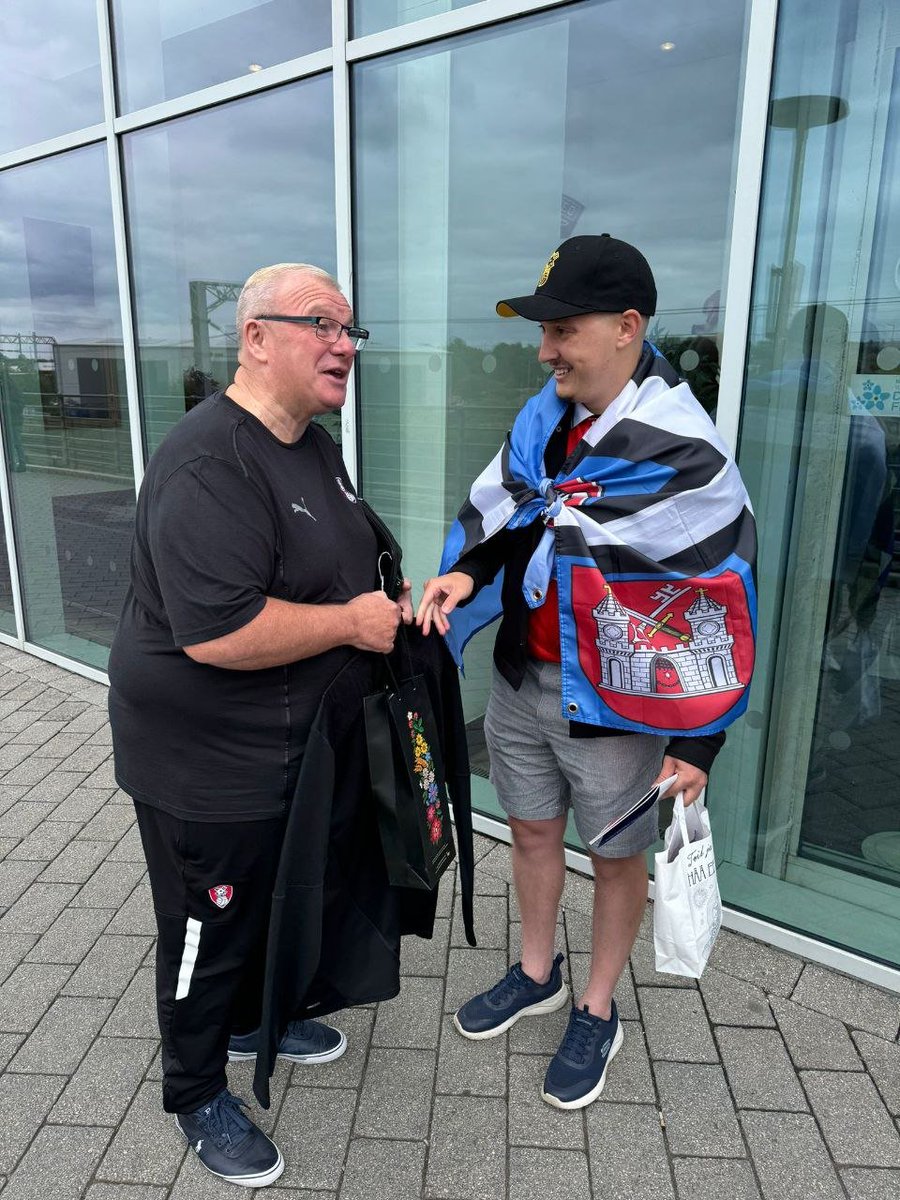 San_Pers's tweet photo. Personal pain for me. I fell in love with #rufc because of him. In August, I travelled thousands of kilometres just to give him an estonian liqueur and simply say “thank you.”

It’s a shame it ended like this... I don’t care what others think — I’ll always be grateful to him. UTM https://t.co/wTWJ7FPcva