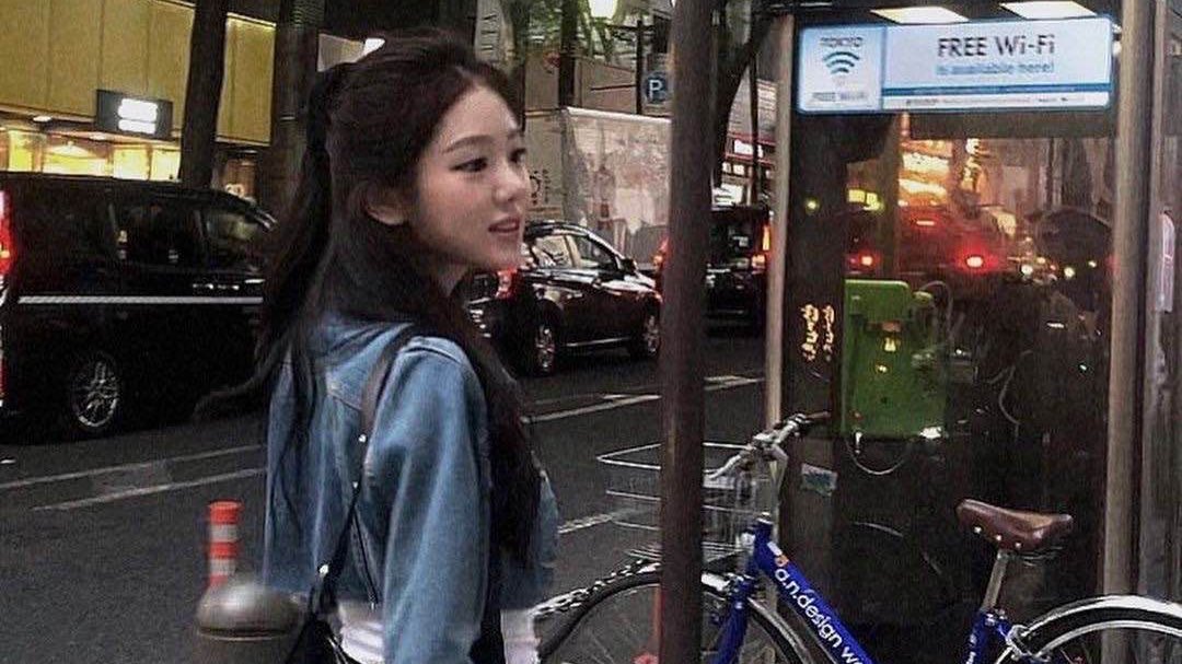 btgsui's tweet photo. which kpop idol has the most iconic pre-debut pics and why is it sui ? 

#KiiiKiii #키키 #SUI #수이 https://t.co/X1bxyX8iE2