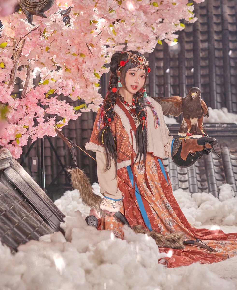 「嘿小妞，要不要跟我一起翱翔」老鷹對白

看到這張照片我笑出來🤣
你484在搭訕我！！！！！ https://t.co/ZErsSGNGTE