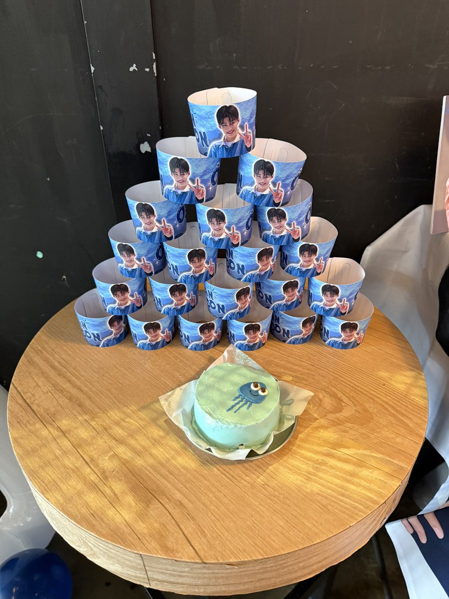 chainsooyaaaman's tweet photo. Had a blast on my first ever cse with my fellow Sais π₯Ί Thank you @twsproject42 and @HANJIHOONPICS for organizing this event! πIt was great meeting my fellow Sais today! Hope to see everyone on the next event π
#HaeppyJihoonDay
#RhythmAndWaves
#FlowithJihoon https://t.co/IYQmBSRmZS
