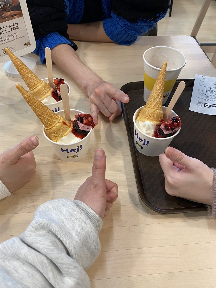 emuco79's tweet photo. 車の中はサザンとプーさんのハニーハント https://t.co/8pL5eXIM8d