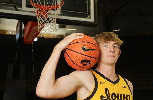 MountMcKeever's tweet photo. Updated Iowa Men's Basketball roster.

1. Bennett Stirtz 
2. Cooper Koch

LFG!!! https://t.co/Pf7cKkrlym